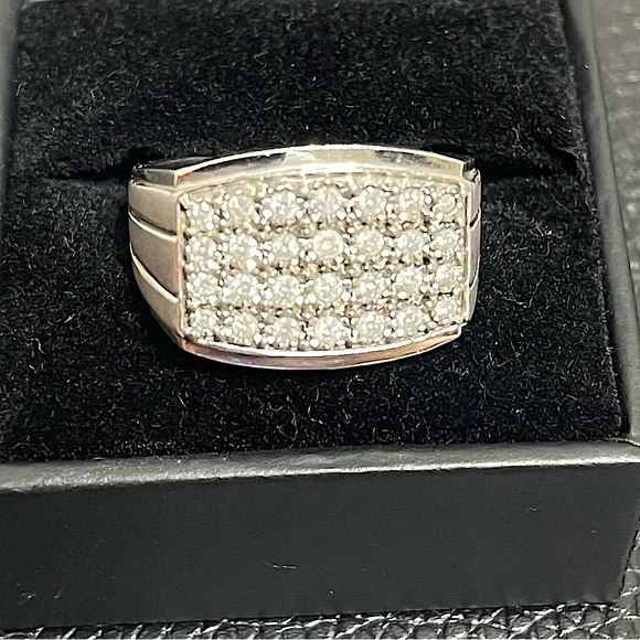 Men's Diamond Cluster Ring - Picture 6 of 10